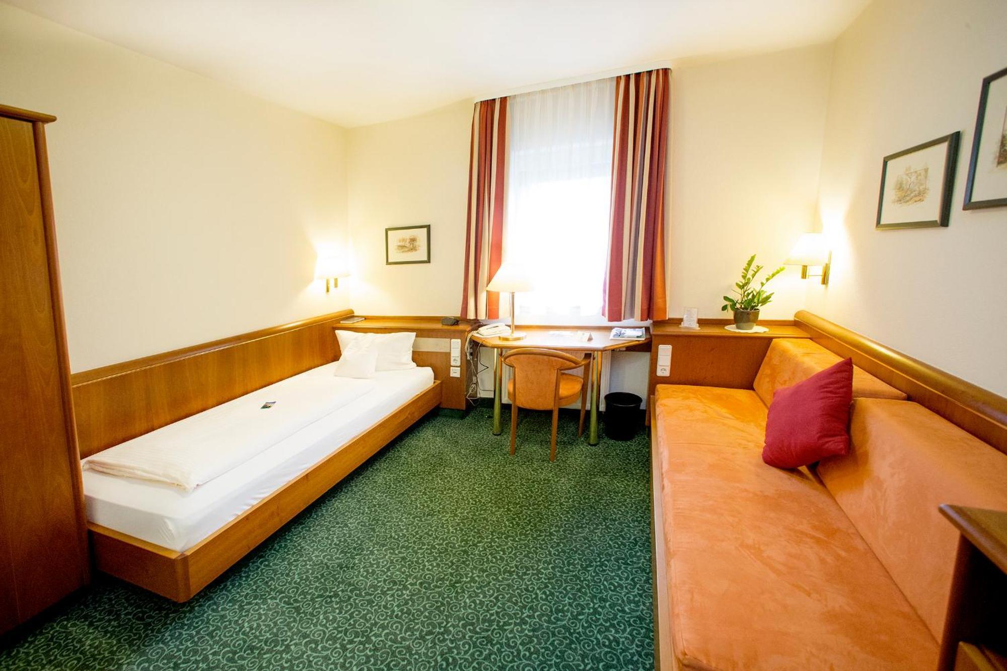 Hotel Weisses Lamm Veitshöchheim Chambre photo